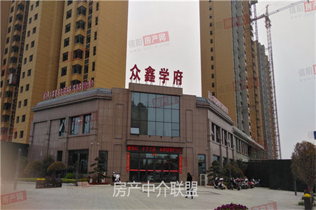 城东保利海德佳园A区黄金楼层4室2厅2卫送车位储藏室